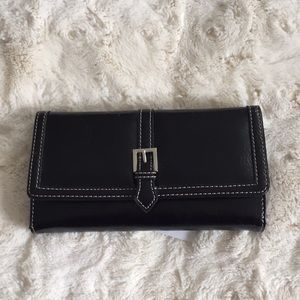 Nine & Co by Nine West wallet